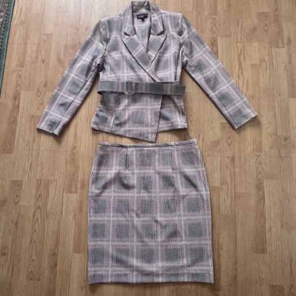 Shelby Rose New York Multi-color 2 Piece Suit Unlined 14 - Picture 1 of 9